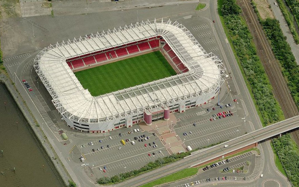 Sân vận động Riverside sức chứa lớn