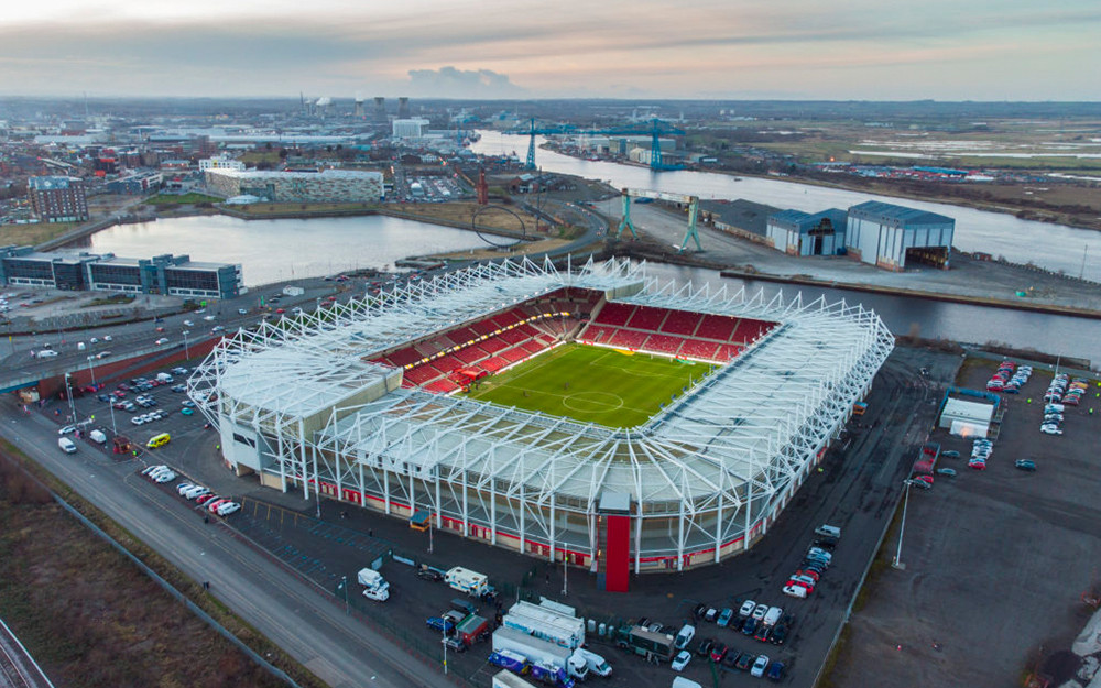 Sân vận động Riverside 35000 chỗ ngồi