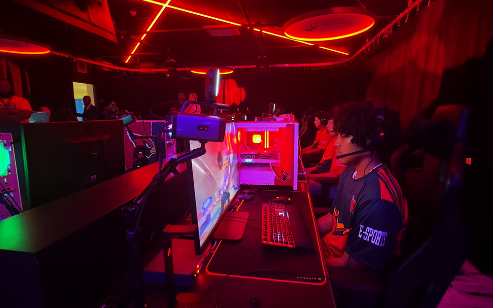 Đấu trường eSports Trường Trung học Plainfield