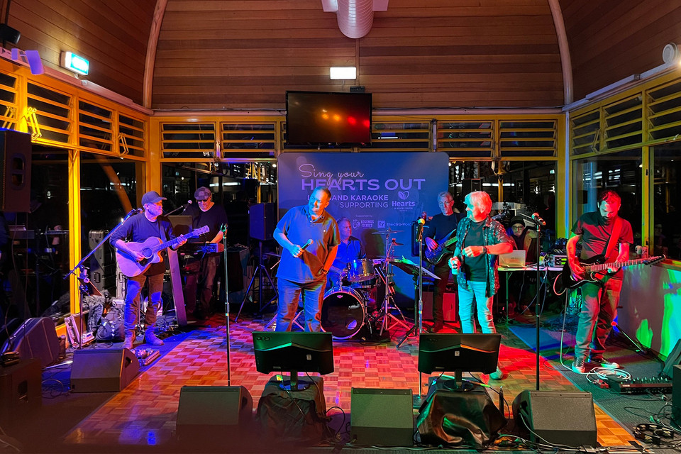 EVERSE 8 – Loa di động đồng hành cùng “Sing Your Heart Out”: Lan tỏa âm nhạc, kết nối trái tim