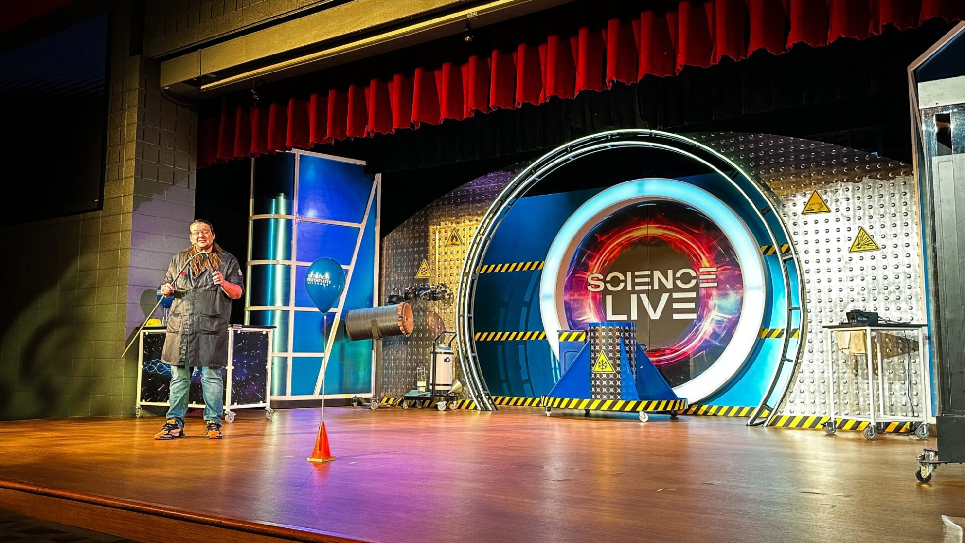 Electro - Voice và Dynacord mang chất âm sống động nâng tầm chương trình biểu diễn khoa học tại Oklahoma